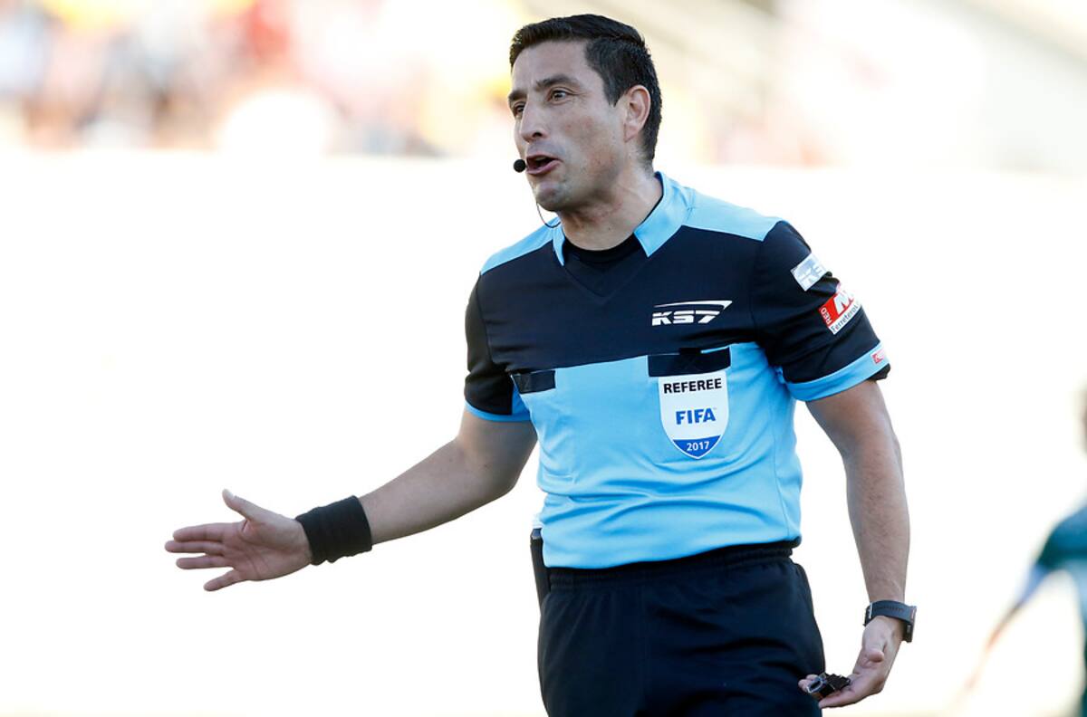 Eduardo Gamboa: "Una vez comenzado el partido es complicado suspenderlo"