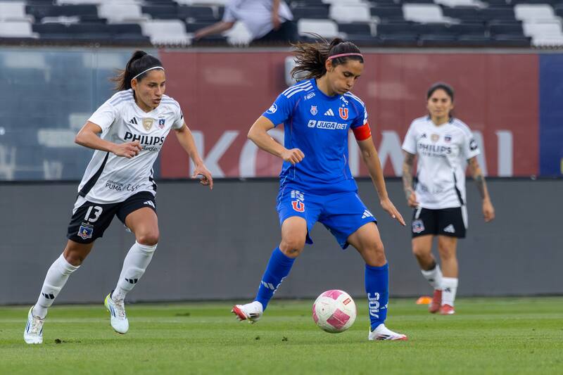 Colo Colo y Unversidad de Chile representará al fútbol chileno en la edición 2035. Foto: Felipe Escobedo/En Cancha.