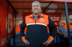 VIDEO | Va por su noveno año consecutivo: Cobresal confirmó a Gustavo Huerta para 2026