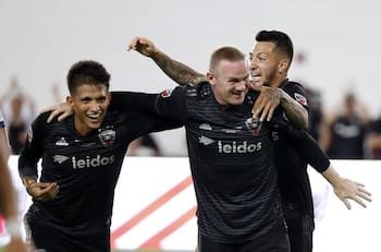 Excompañero de Rooney y de un histórico de La Roja: quién es Yamil Asad, el nuevo refuerzo de la UC