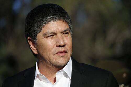 El padre de la denunciante aseguró que el exsubsecretario del Interior es una figura poderosa.