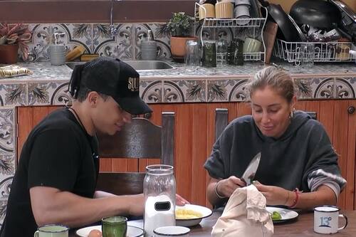 Nuevo romance: Uriel Romero cada vez más cerca de Dani Castro en “Tierra Brava”