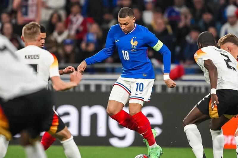 en el amistoso contra Alemania. Foto: Equipe de France.