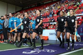 Las chilenas se quedan sin jugar: Huelga paraliza a la Primera División de España