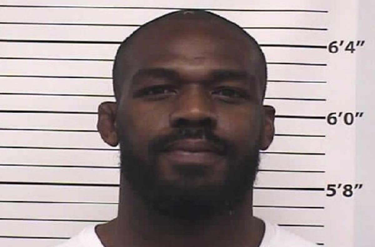UFC: Jon Jones fue arrestado por manejar en estado de ebriedad y uso de arma de fuego