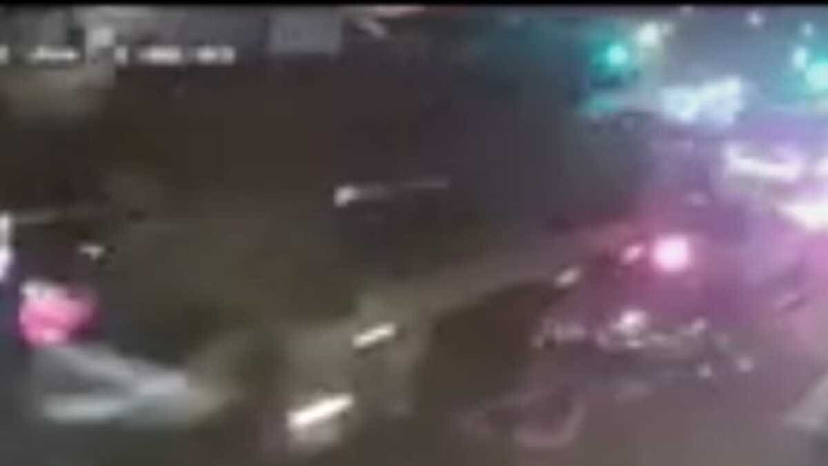 Video| Camión arrastró vehículos por cien metros provocando accidente múltiple en Antofagasta
