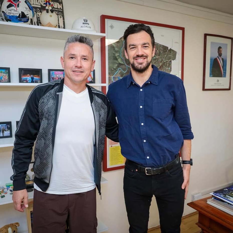 El alcalde compartió reunión con Gustavo Canales.