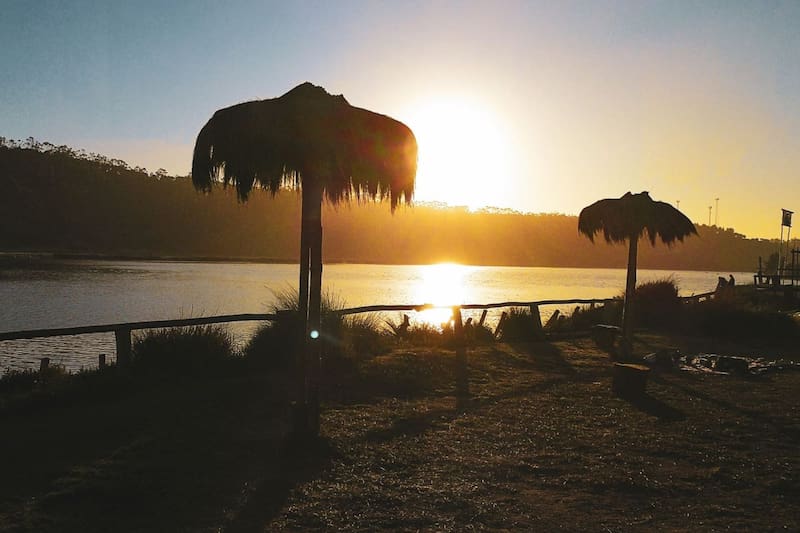 Está ubicado a menos de 4 horas de Santiago.
Créditos: Camping Millaco.