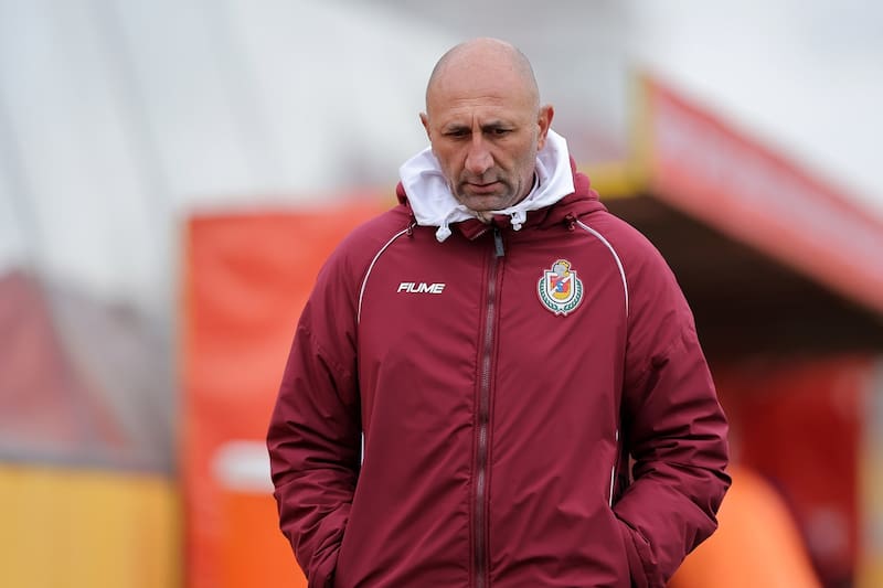 Dirigió 15 partidos en La Serena, con 5 victorias, 3 empates y 7 derrotas. Agencia Aton