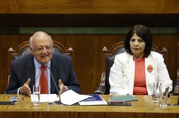 Cámara de Diputados rechazó acusación constitucional contra exministra Marcela Ríos