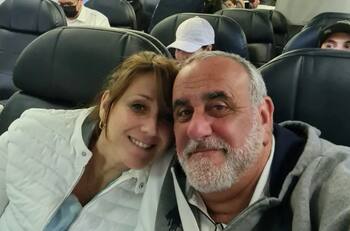 Roberto Dueñas sorprendió como corresponsal en Londres tras muerte de Reina Isabel II