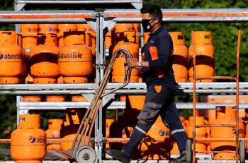 Municipios impulsan venta de gas licuado a menor costo: ¿Cuánto más barato sería su valor?