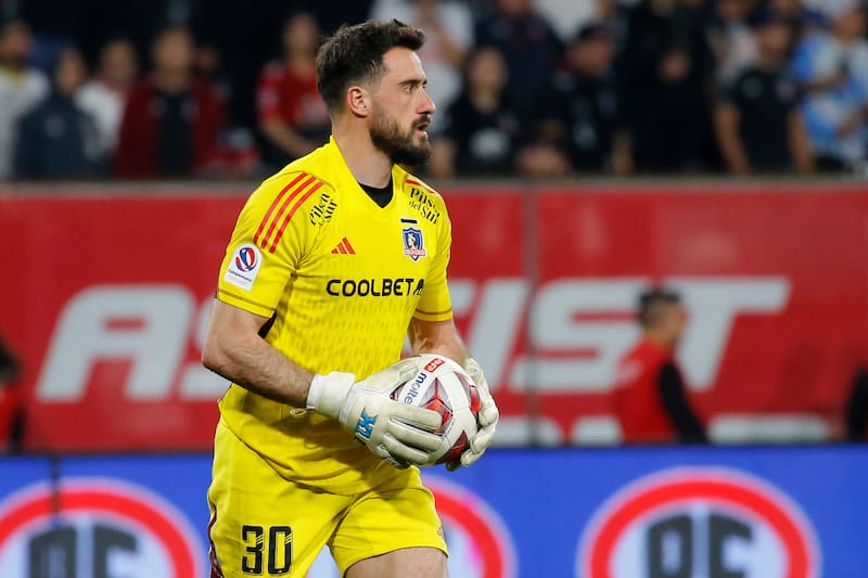 Fernando de Paul renovó contrato en Colo Colo hasta diciembre de 2026