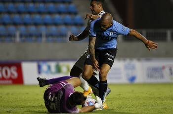 Instagram le cerró la cuenta a Aveldaño por denuncias de hinchas de Colo Colo e iquiqueños se vengan