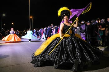 VIDEO | Más de 20 mil personas: Así se vivió el primer día del Carnaval de Invierno en Punta Arenas