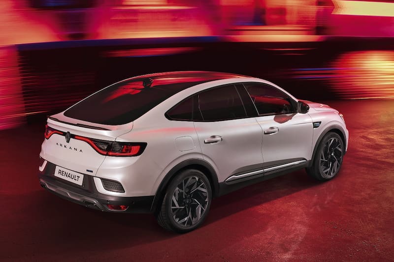 En esta actualización el Renault Arkana E-Tech incorpora un sistema de hibridación ligera.