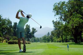 Joaquín Niemann tiene una mala primera ronda de The Memorial y arriesga no pasar el corte