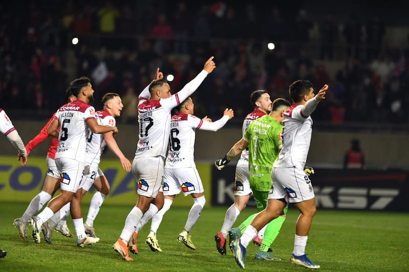 Deportes La Serena podría sellar su ascenso al Campeonato Nacional ante Deportes Recoleta. (Foto: Aton)