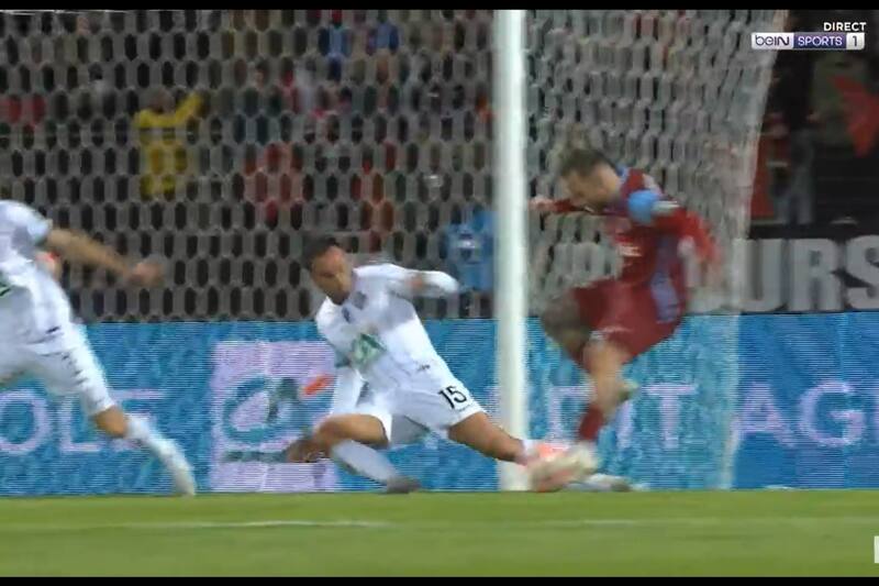 Gabriel Suazo pudo complicar el paso a la final del Toulouse.