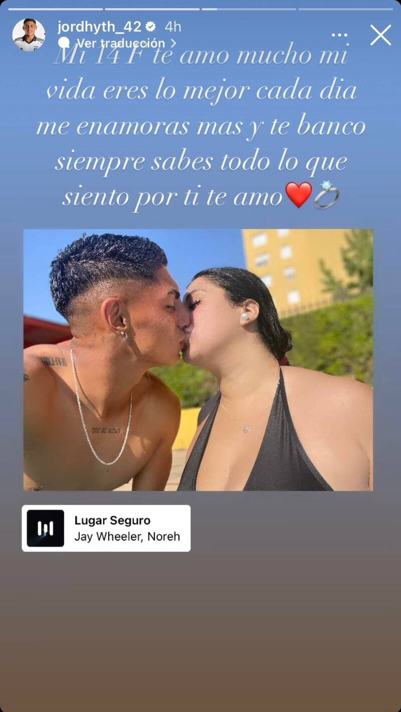 Historia de Instagram de Jordhy Thompson en el Día de los Enamorados.