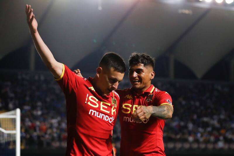 Ariel Uribe, volante de Unión Española.