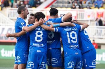 "Dámelo siempre": Hinchas de la UC deliraron con el nivel mostrado por Luciano Aued