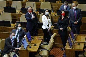 Diputados buscan prohibir el uso del lenguaje inclusivo en colegios para que "no se use como arma con fines ideológicos"