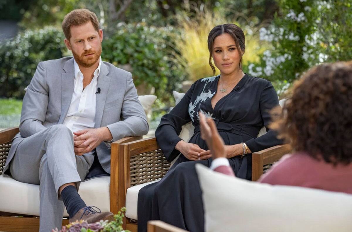 ¿Le mandó un mensaje a la Familia Real?: El particular vestido que lució Meghan Markle en la entrevista con Oprah