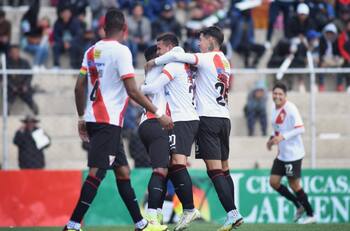 Rival de Magallanes en la Copa Libertadores se refuerza con ex Manchester City