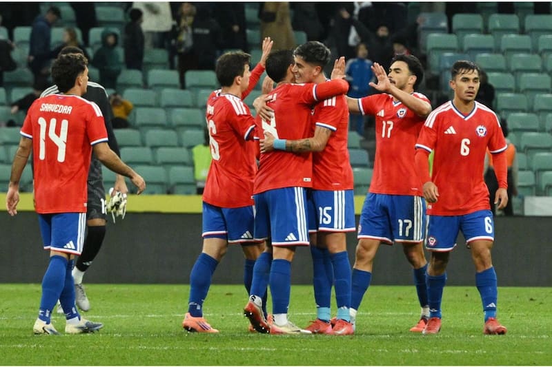 Los candidatos de los DTs del fútbol chileno en Área Técnica, el nuevo Podcast de En Cancha que conduce Mario Salas. Foto: Agencia Aton.