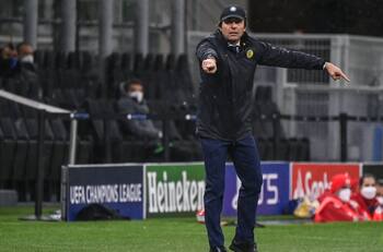 Antonio Conte buscará convencer personalmente a Ben Brereton para llevarlo como refuerzo del Tottenham