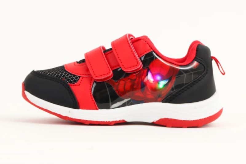 La rebaja de Ripley permite acceder a esta y a muchas ofertas en vestuario y calzado infantil.