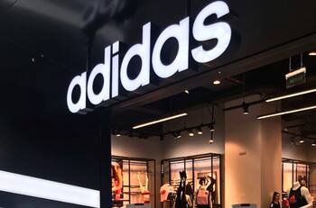 “Descuento sobre descuento”: Este outlet de Adidas ofrece zapatillas para niños y adultos con un 40% de rebaja