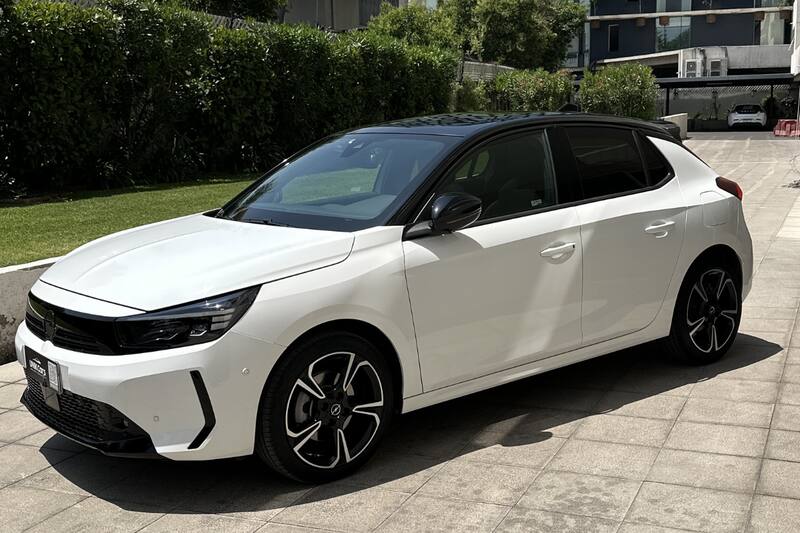 Los modelos afectados pertenecen a las marcas Opel y Peugeot.