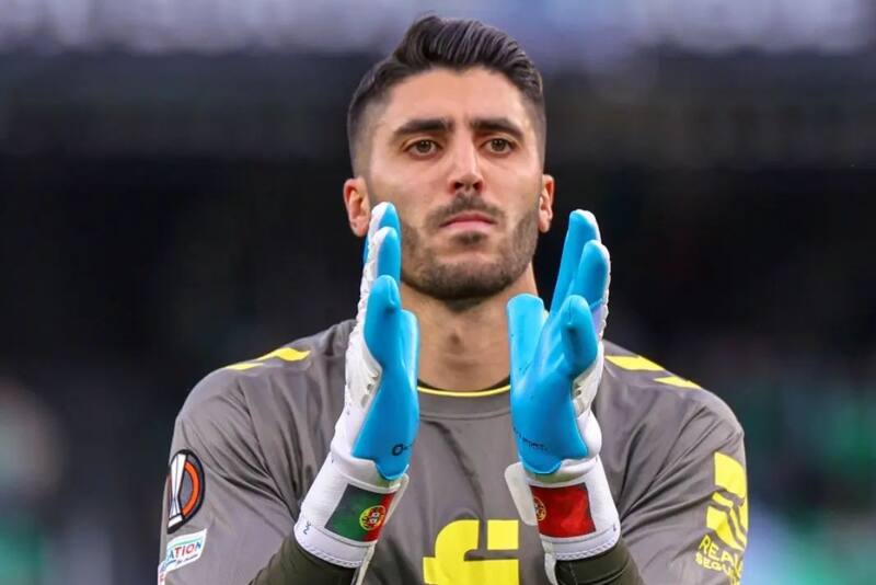 El arquero portugués ha sido titular en Betis durante la presente temporada.