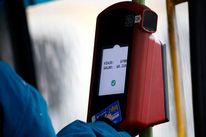 La tarjeta permite movilizarse en el transporte público en toda la Región Metropolitana.