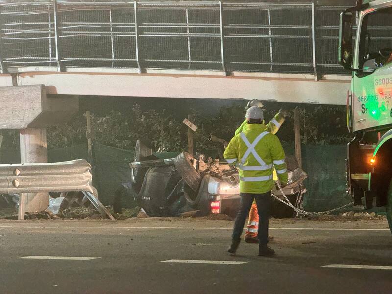 Camioneta Dodge de Cristóbal Campos tras accidente.
