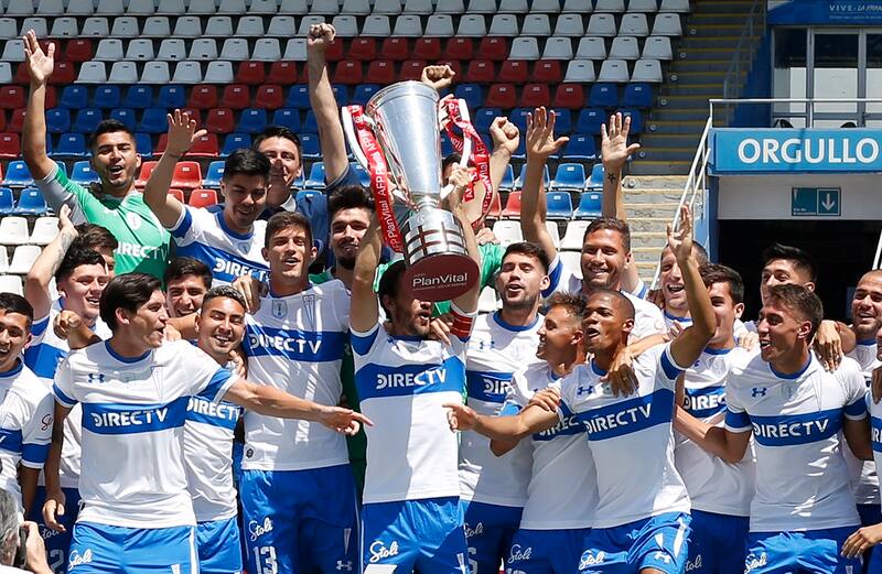 Celebrando el Campeonato Nacional 2019