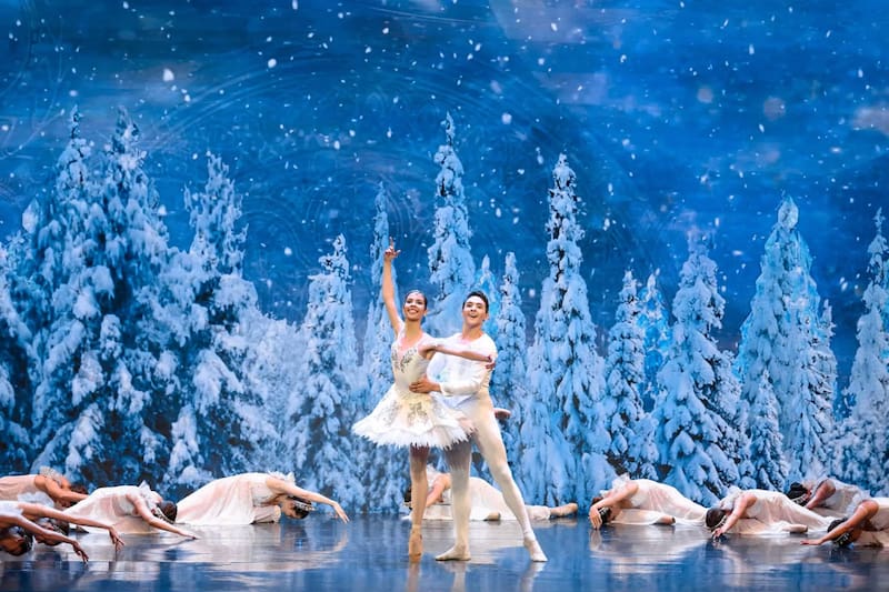 Un día como soy se estreno uno de los ballet más populares de la Navidad.