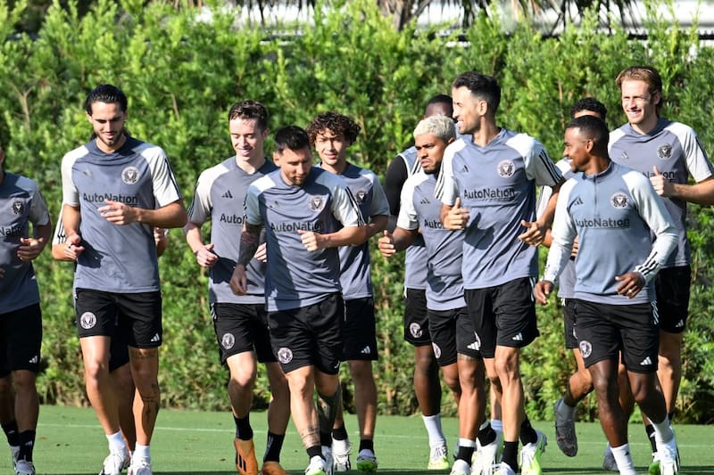 Lionel Messi y Sergio Busquets podrían debutar este viernes ante Cruz Azul