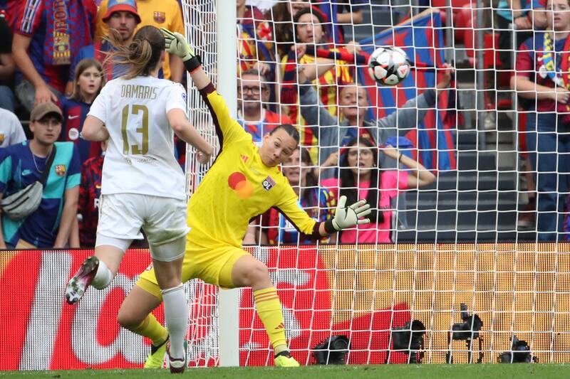 Christiane Endler en la final de la Champions League 2023/24. Foto: EFE