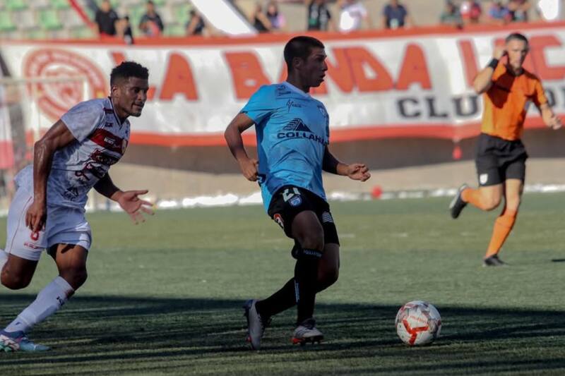 El delantero de 18 jugando en Deportes Iquique.