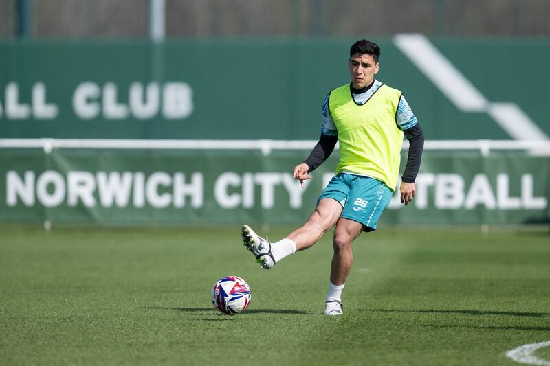 sigue siendo considerado un jugador clave en el Norwich. (Foto: @NorwichCity)