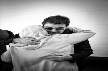 Luto en Álvaro Henríquez: Fallece Juanita Pettinelli, madre del vocalista de Los Tres