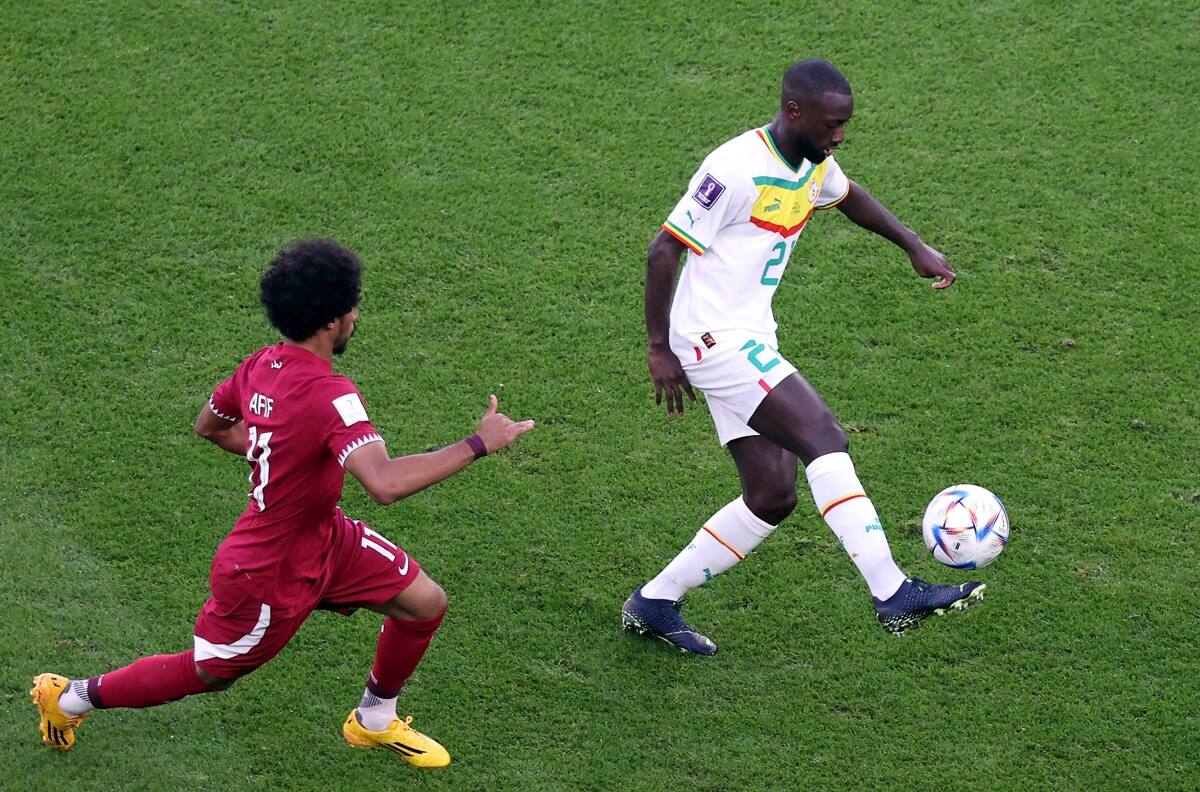 Senegal consiguió tres puntos de oro y dejó casi eliminada a Qatar