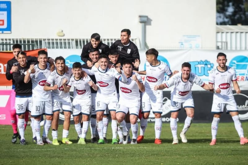 tiene nuevo adiestrador.