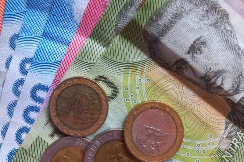 Son cuatro cajas las que entregan el aporte.