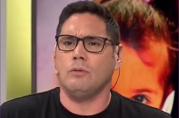 "Se me aprieta el corazón": Pancho Saavedra realizó sentido descargo por el fin de "Aquí Somos Todos"