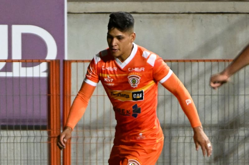 El futbolista formalizado por violación fue ratificado para el plantel 2026 de Cobreloa. Foto: Agencia ATON.