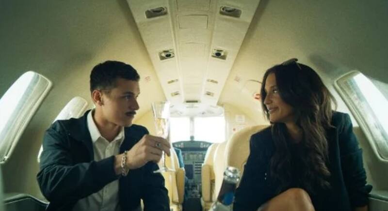 "El correo" nos situa en la llegada del euro y la criminalidad internacional a España